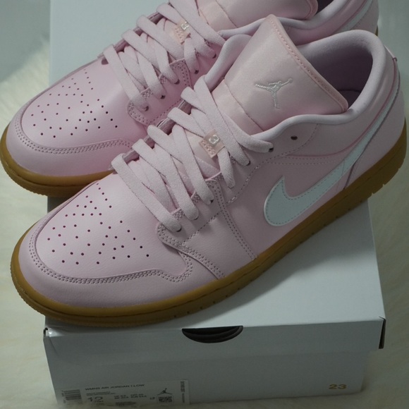Jordan 1 Low “Pink Gum” - Picture 5 of 8